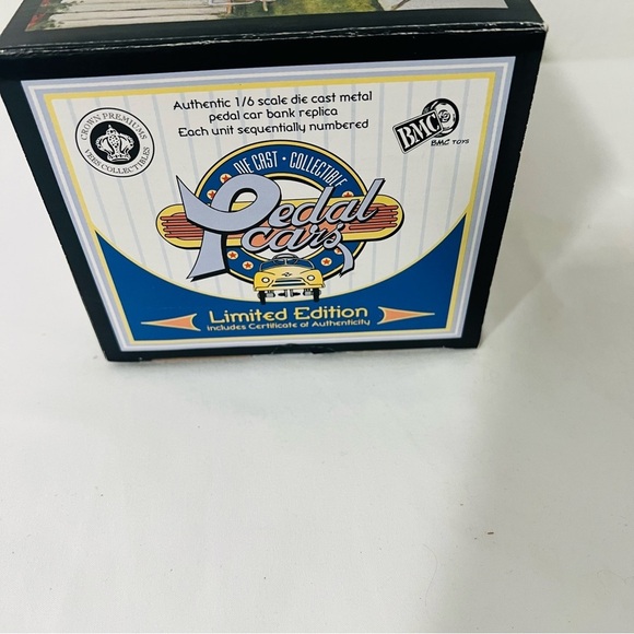 Exxon Pedal Car Bank Convertible 1996 1/6 Scale Die Cast First Edition New - Picture 4 of 7